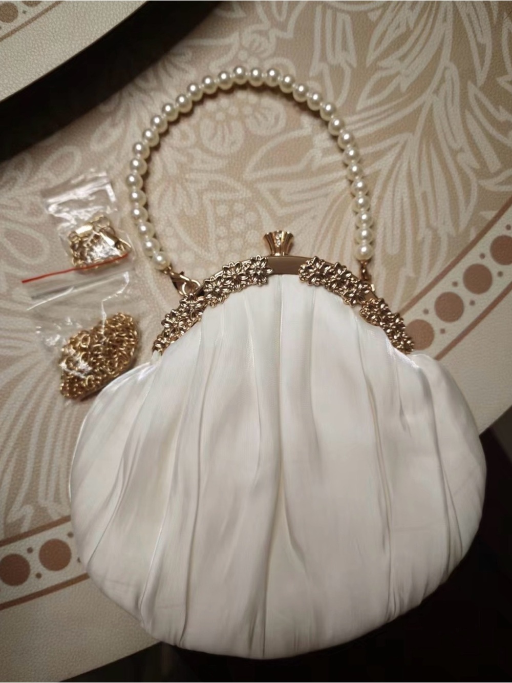 Elegant White Pearl-Handle Evening Clutch